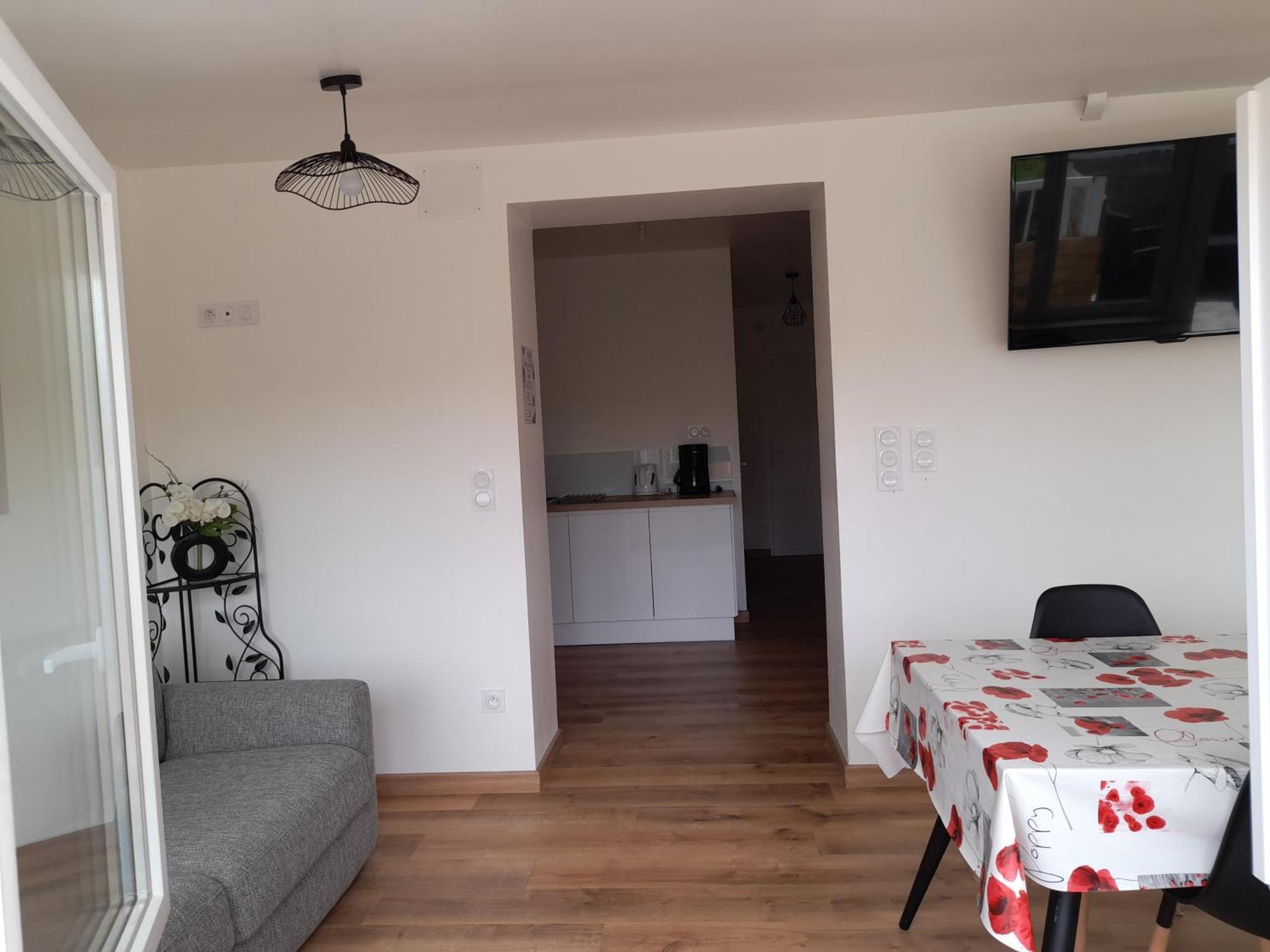 Logement Lumineux Avec Terrasse La Roche-sur-Yon Kültér fotó