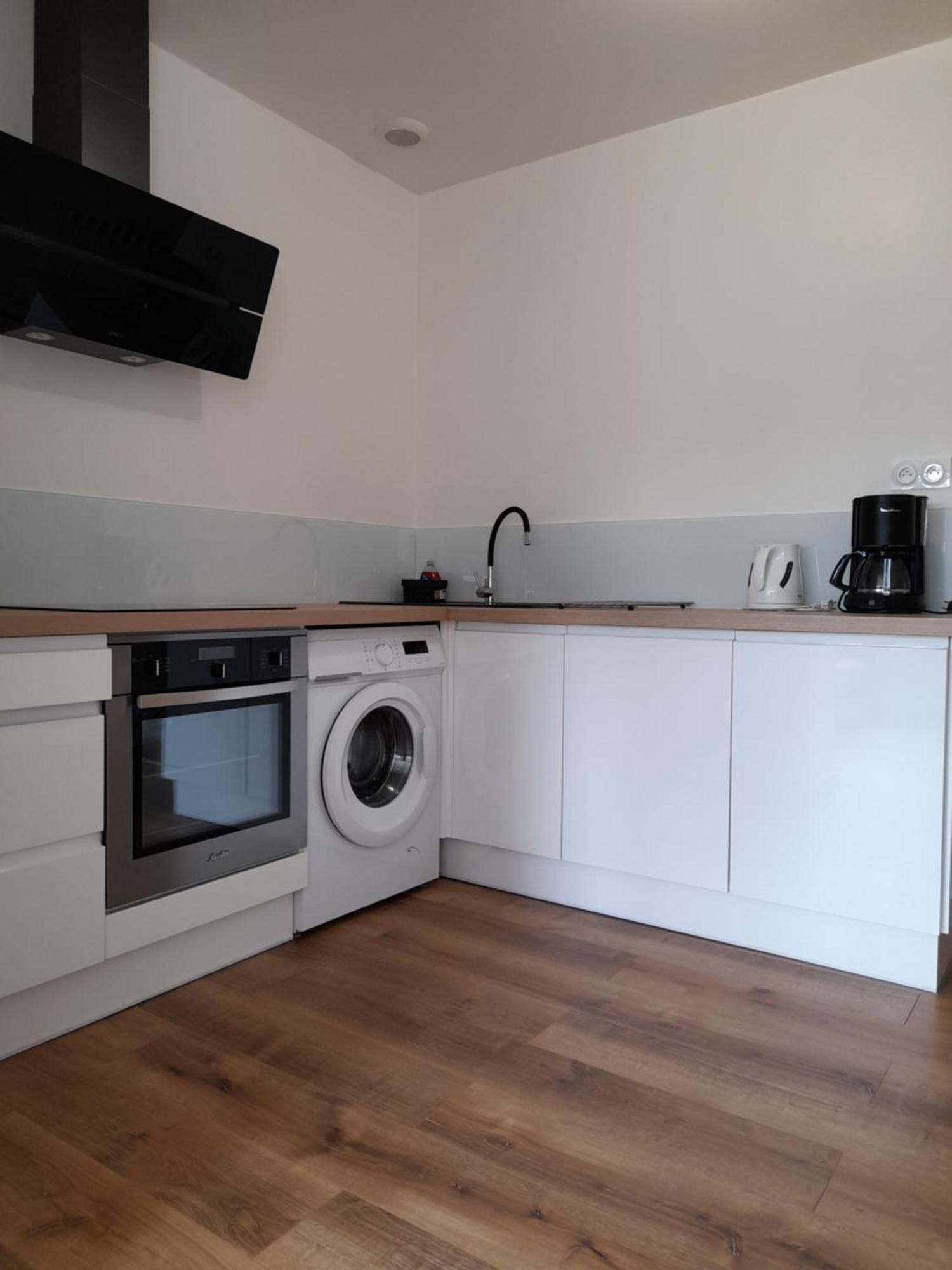 Logement Lumineux Avec Terrasse La Roche-sur-Yon Kültér fotó