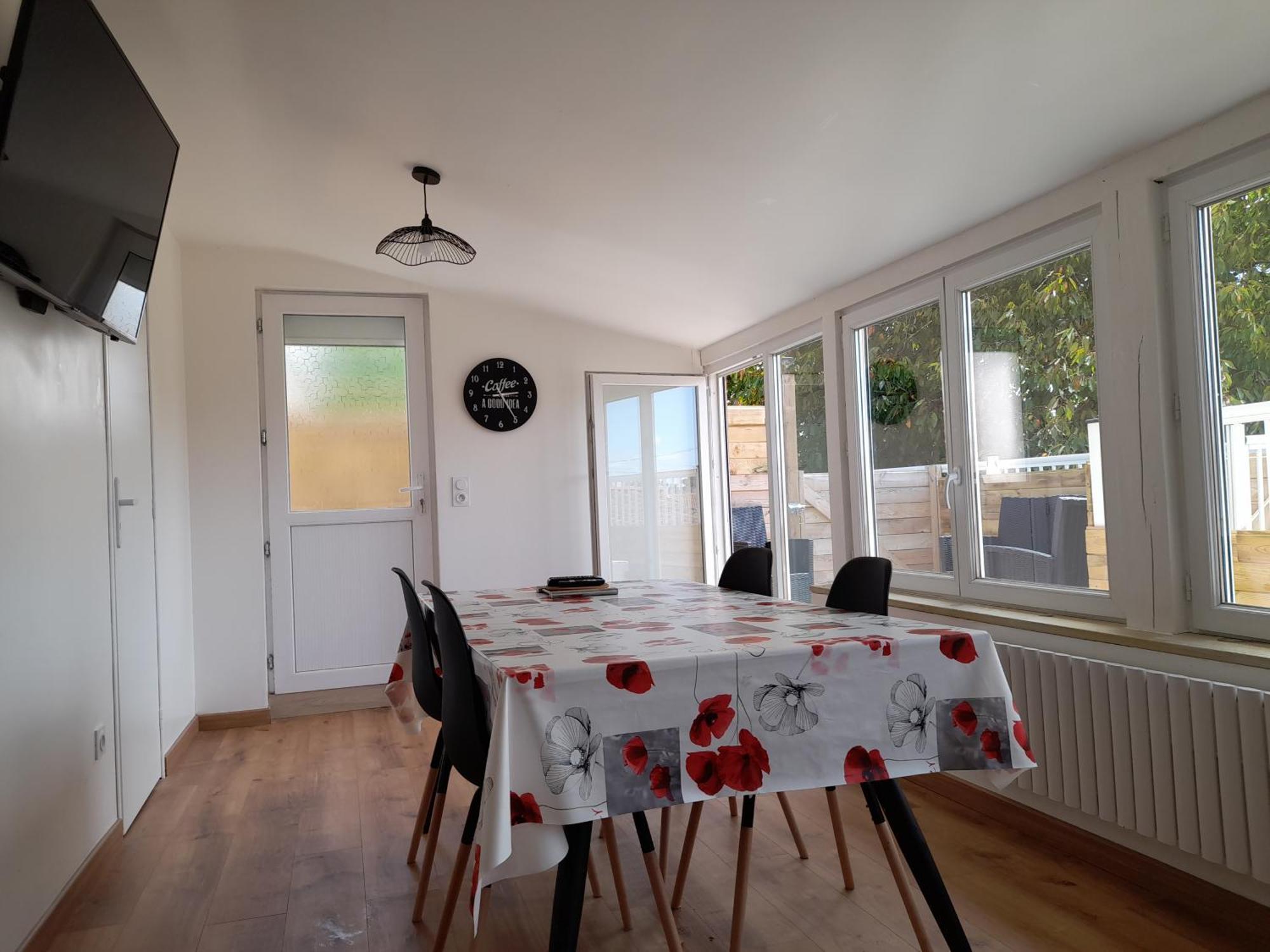 Logement Lumineux Avec Terrasse La Roche-sur-Yon Kültér fotó